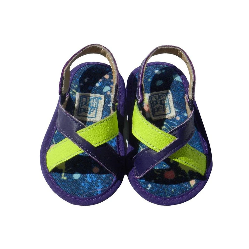 sandalia nino morado con verde neon