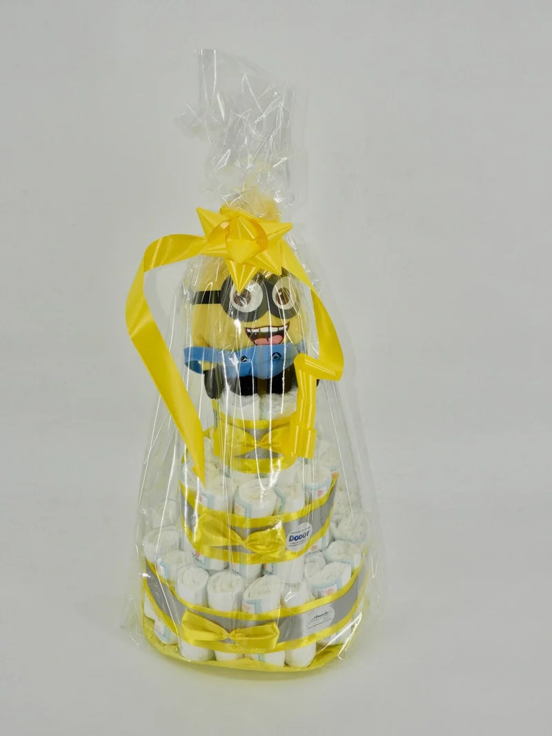Tarta de pañales Minions
