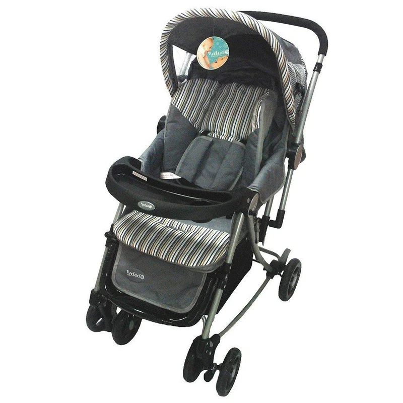 coche mecedor gris con rayas