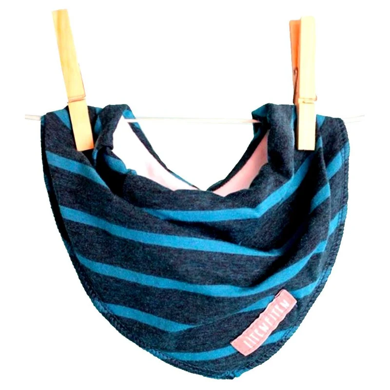 babero azul aguamarina