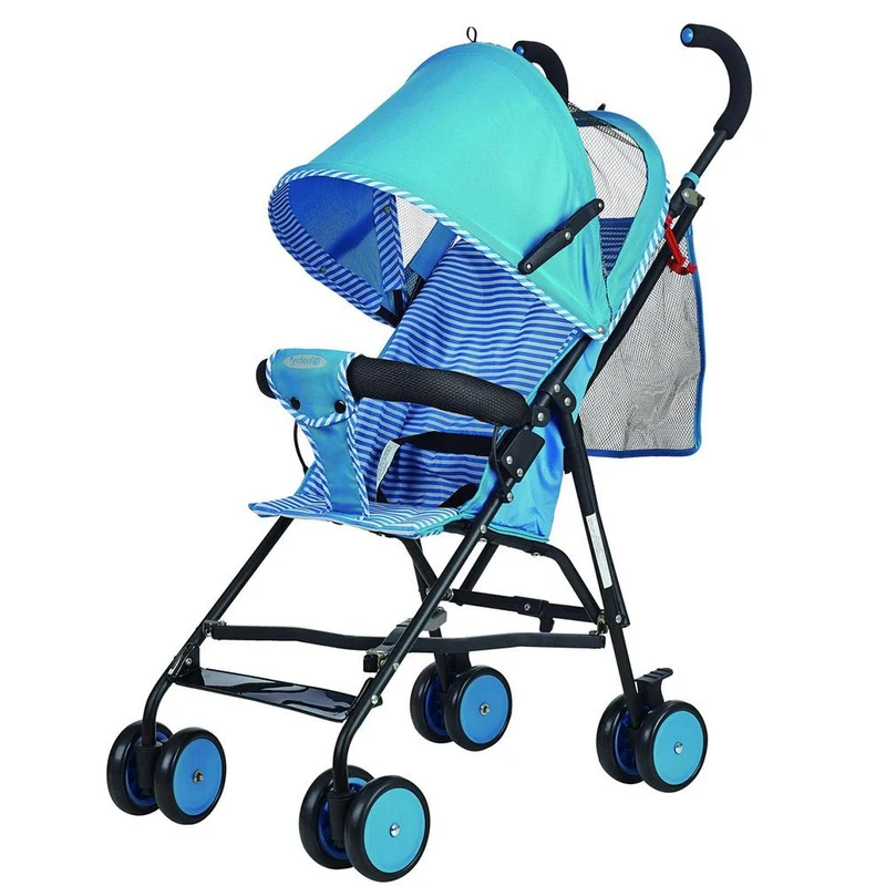 coche paseador azul claro con rayas