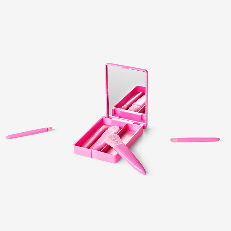 Pink makeup brushes in box - 5 pcs