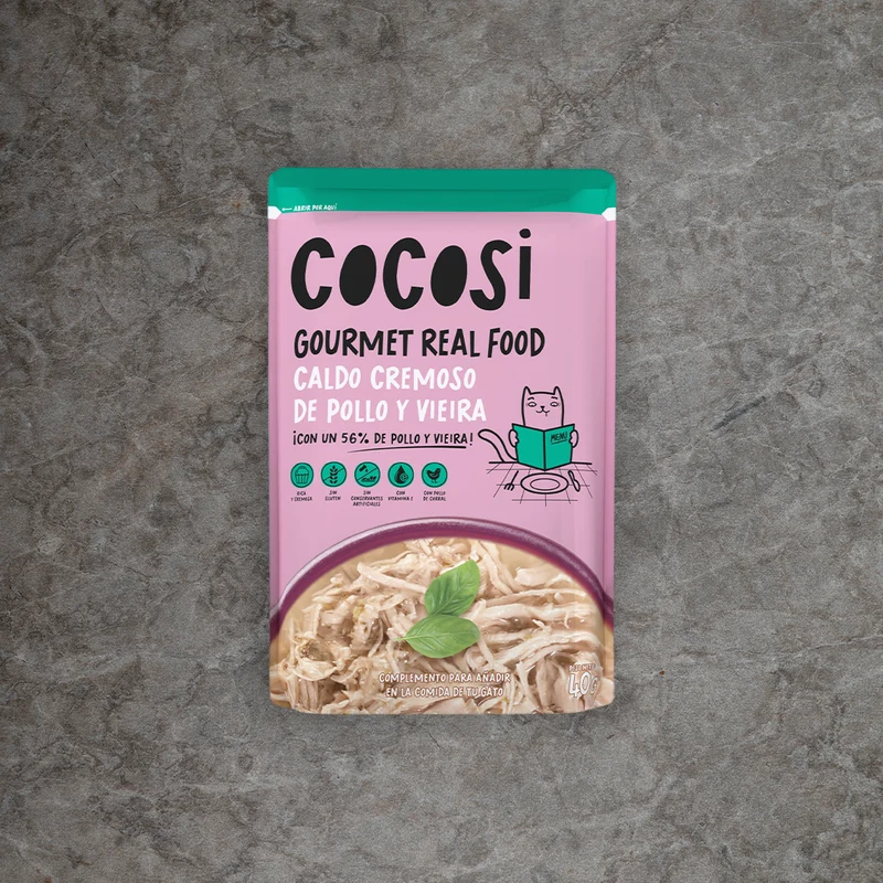 Caldo cremoso para gato de pollo y vieira